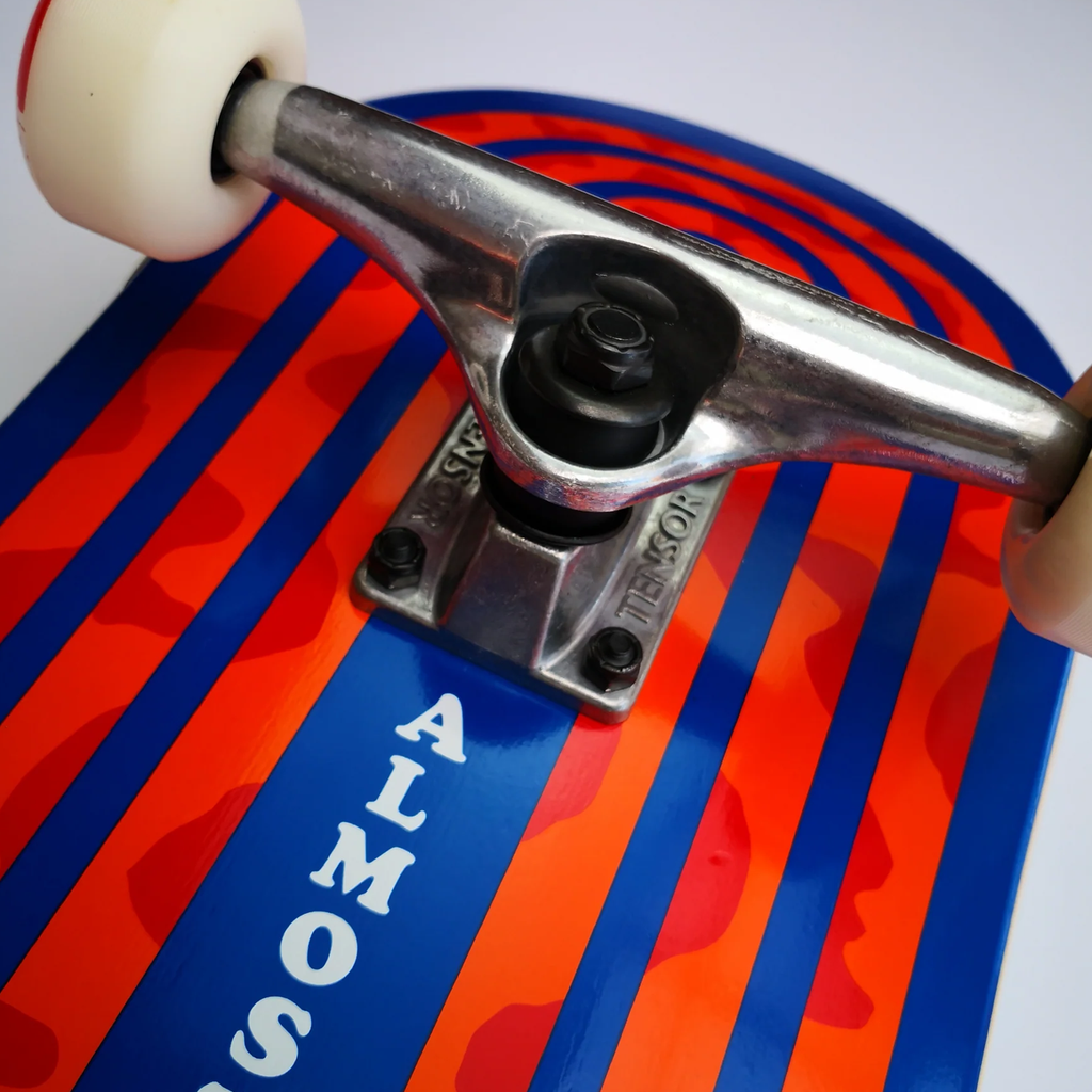 Patineta - Almost (completa)